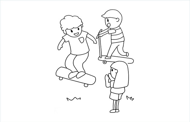 下面是3个小朋友在一起玩滑板车的场景,你可以用笔参照图片画出来吗?
