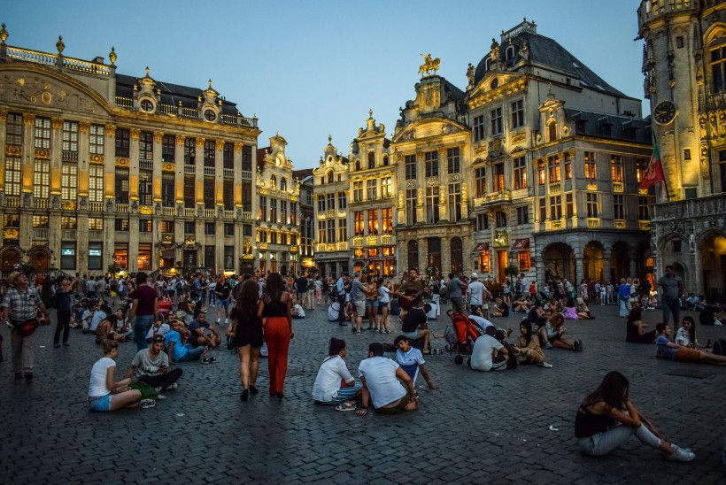 点击大图看下一张：比利时布鲁塞尔建筑风景图片