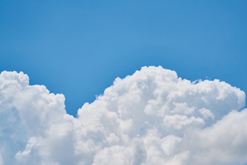 点击大图看下一张：让人欣喜的蓝天白云风景图片