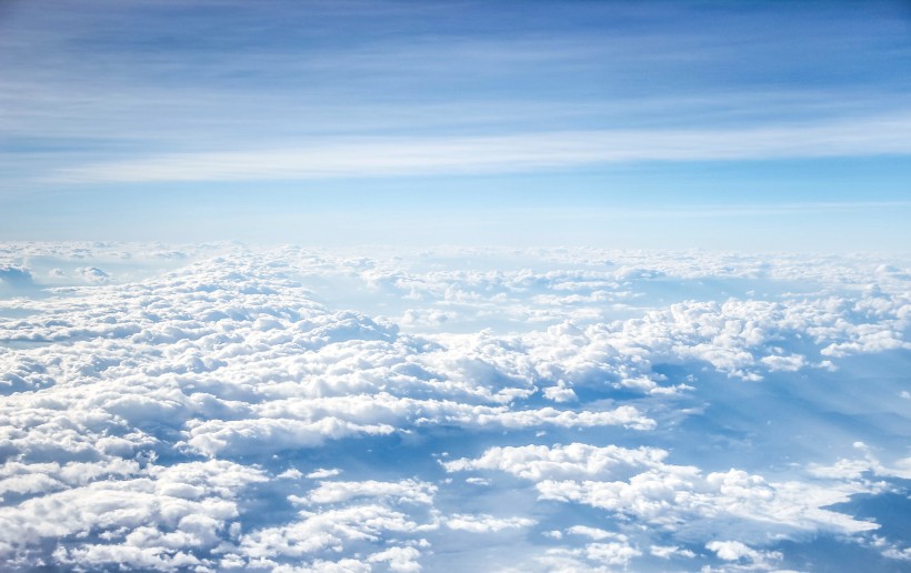 点击大图看下一张：让人欣喜的蓝天白云风景图片