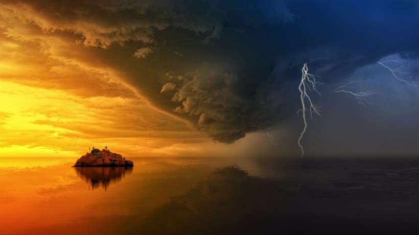 点击大图看下一张：恐怖震撼的雷电风景图片