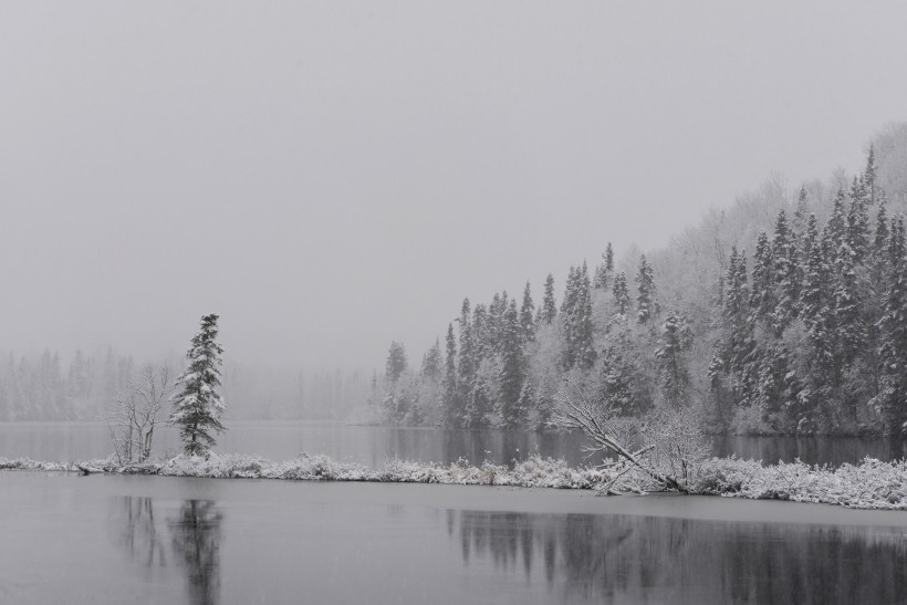 点击大图看下一张：加拿大魁北克自然风景图片