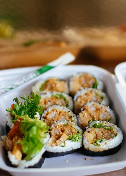 点击大图看下一张：可口美味的寿司图片