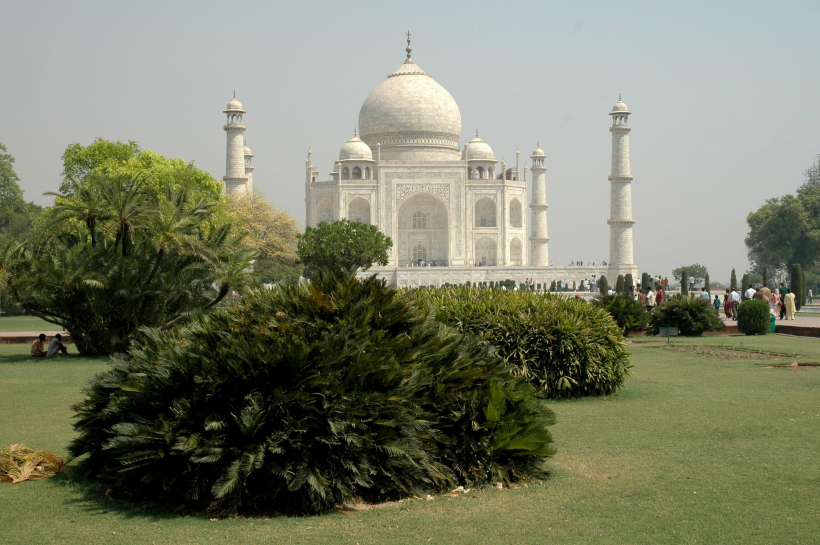点击大图看下一张：印度泰姬陵建筑风景图片