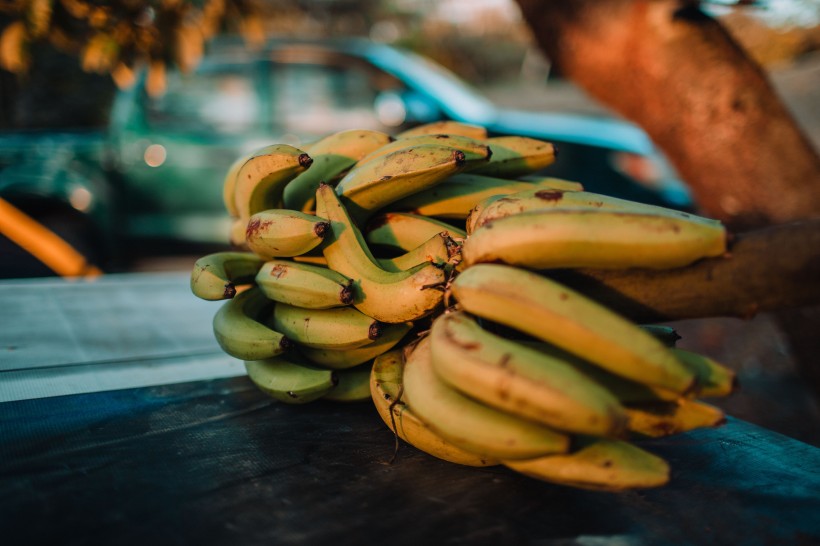 点击大图看下一张：软糯香甜的香蕉图片