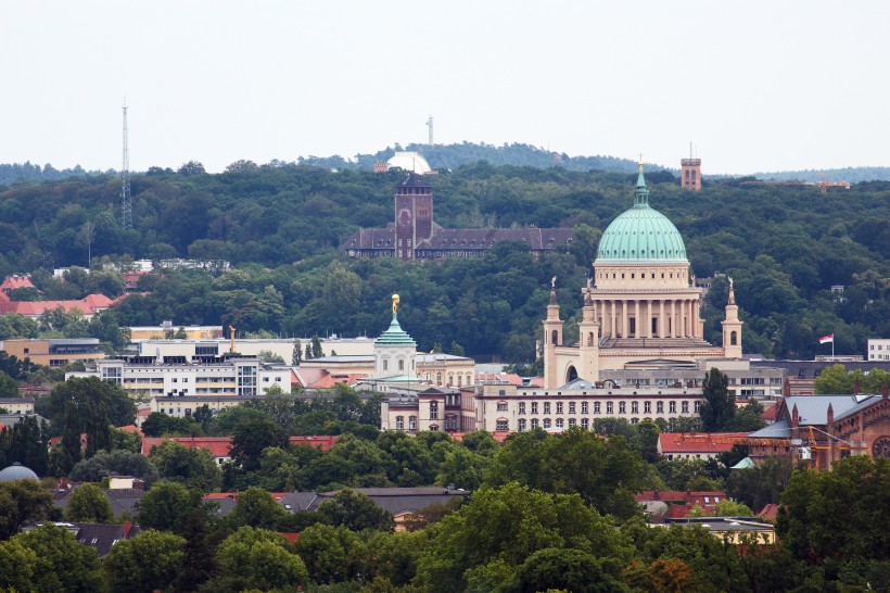 点击大图看下一张：德国勃兰登堡州波茨坦建筑风景图片