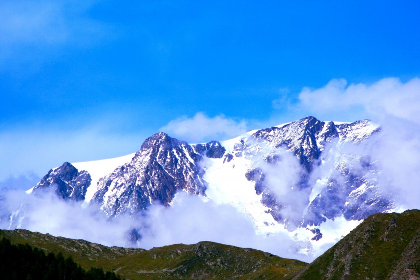 点击大图看下一张：意大利瓦莱达奥斯塔自然风景图片