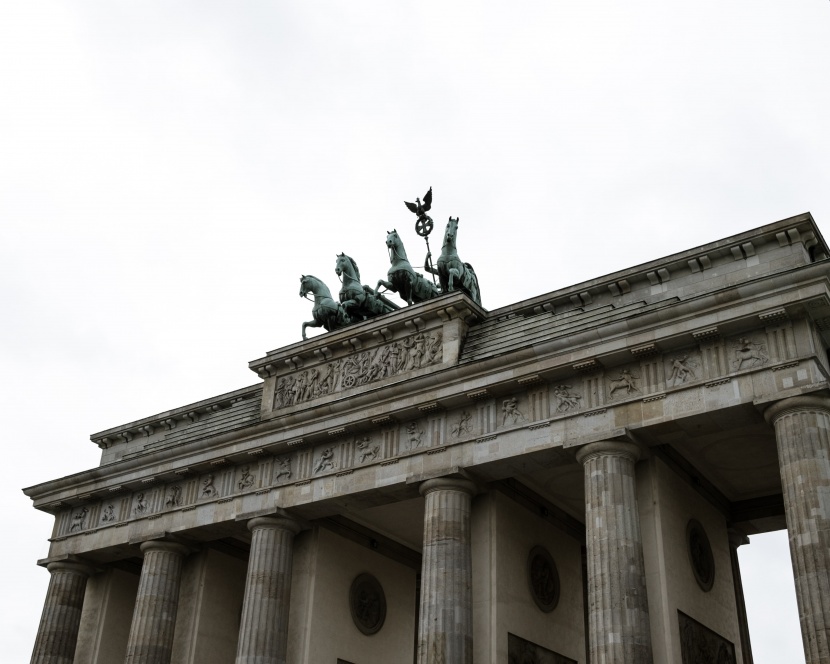 点击大图看下一张：德国的精神象征勃兰登堡门图片