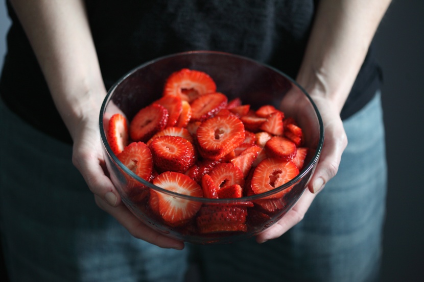点击大图看下一张：酸甜适口的草莓图片