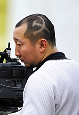 最抢镜记者头发造型 从“镰刀锤子”到中国“梦”发型[5P]