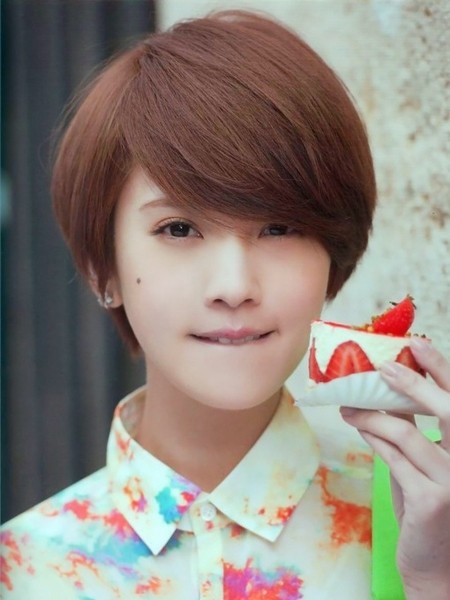 点击大图看下一张：留短发的女明星谁最有女人味