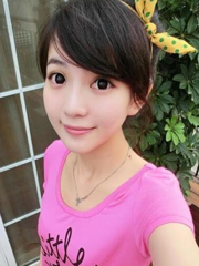 甜美可爱的女生刘海发型图片[5P]