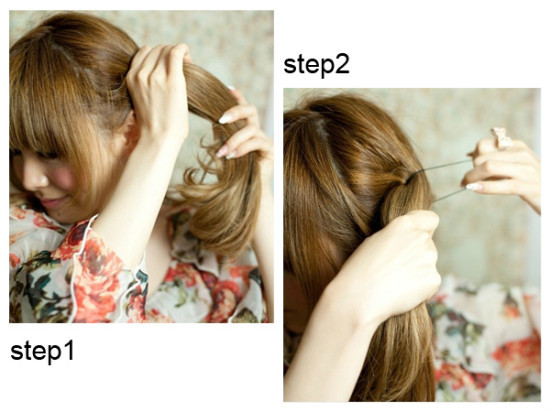 点击大图看下一张：把头发全部拢到头发一侧，用皮筋把头发梳成一个马尾，位置要在耳朵以上的位置。