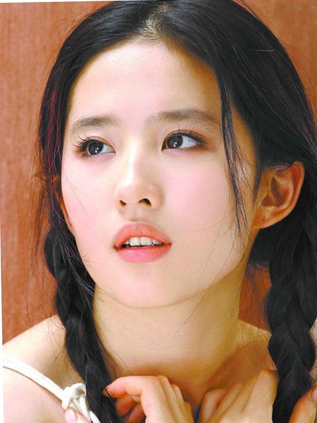 点击大图看下一张：刘亦菲