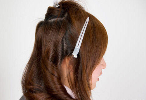 点击大图看下一张：步骤四：头发如螺旋一样，非常好看。