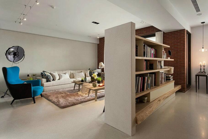 点击大图看下一张：现代崇尚极简主义公寓装修设计