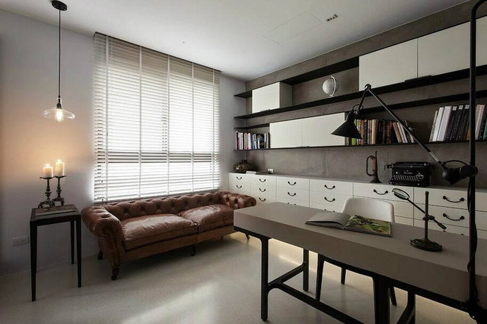 点击大图看下一张：现代崇尚极简主义公寓装修设计