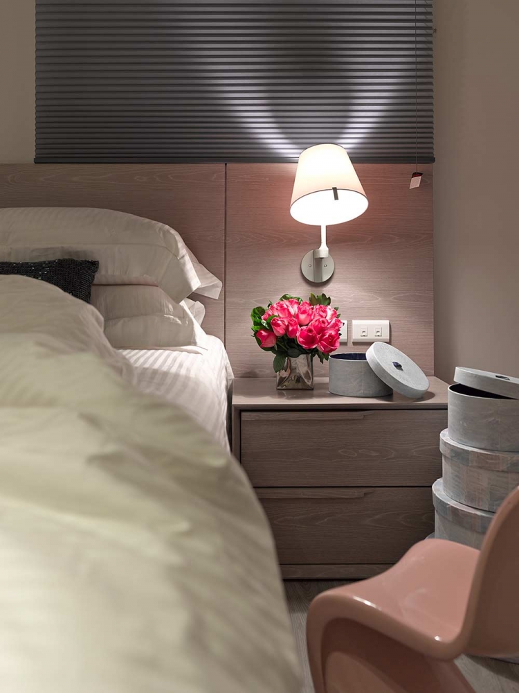 点击大图看下一张：个性浪漫粉色48平小户型装潢案例