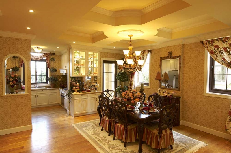 点击大图看下一张:田园风格温馨大别墅装修设计案例欣赏