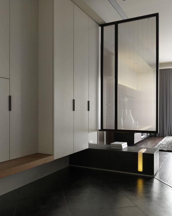 点击大图看下一张：质朴现代风格106平两居室装修设计欣赏