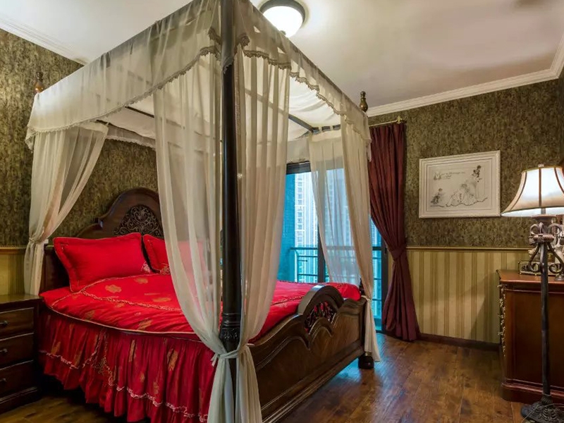 点击大图看下一张：自然舒适美式四居装修美图