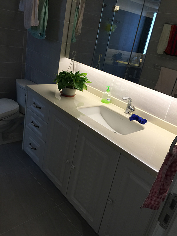 点击大图看下一张：90平清爽实用欧式三室两厅小户型装饰样板