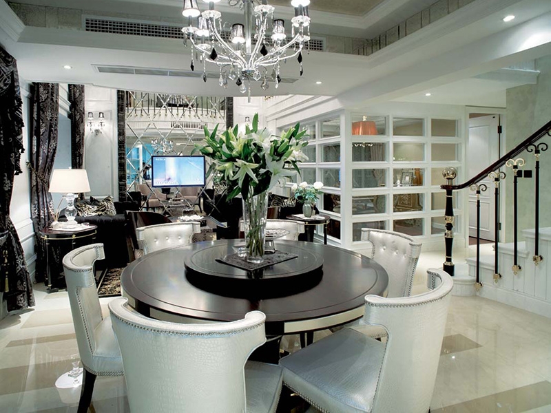 点击大图看下一张：新古典华美豪华别墅装修案例