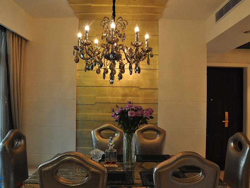 点击大图看下一张：流金岁月混搭温馨客厅装修样板房