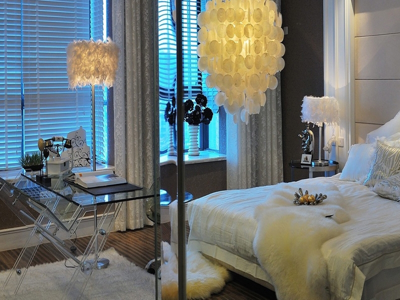 点击大图看下一张:纯净白色梦幻欧式三居户型装修案例