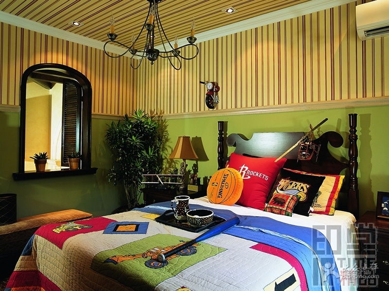 点击大图看下一张：岁月静好美式原木风别墅装潢设计案例