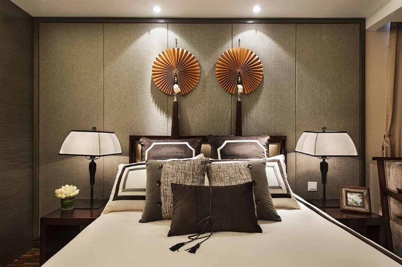 点击大图看下一张:时尚雅致新中式风格四居室大气装潢