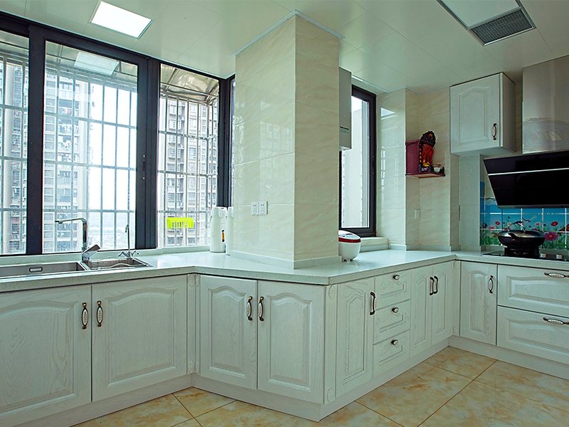 点击大图看下一张:欧式浪漫唯美两居装修设计