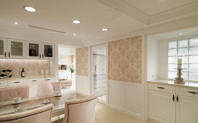 点击大图看下一张：80方婉约淡雅简欧风格两居小户型装潢案例