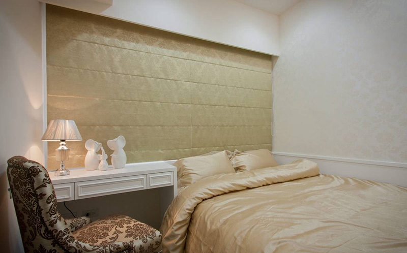 点击大图看下一张：白色典雅简约风格三居室装潢案例