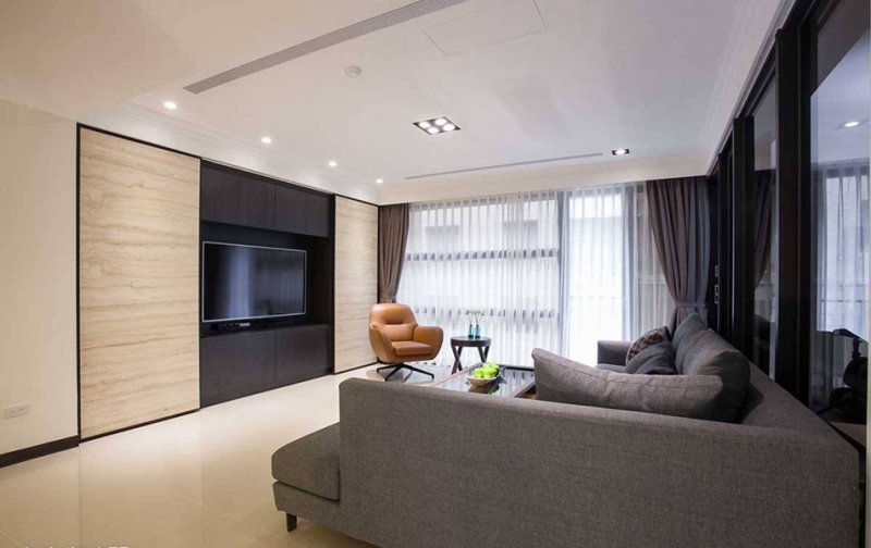 点击大图看下一张：都市简约风四居装修图片大全