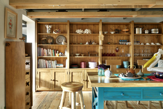 点击大图看下一张:纯木田园风格别墅装修案例