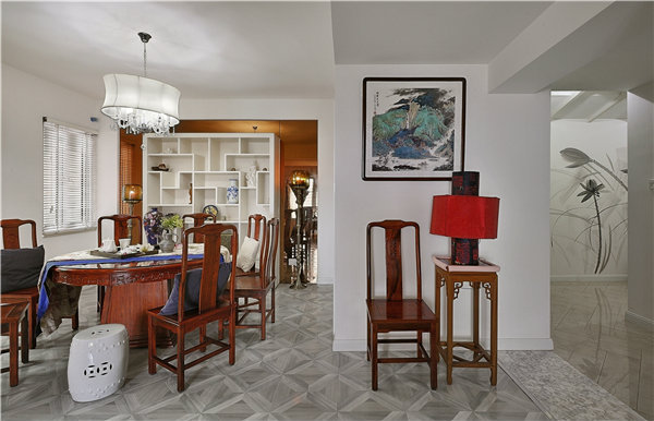 点击大图看下一张：曲径通幽新中式三室两厅设计案例