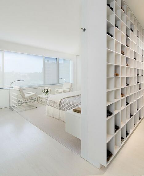 点击大图看下一张：纯净莹白简约一居室公寓设计效果图
