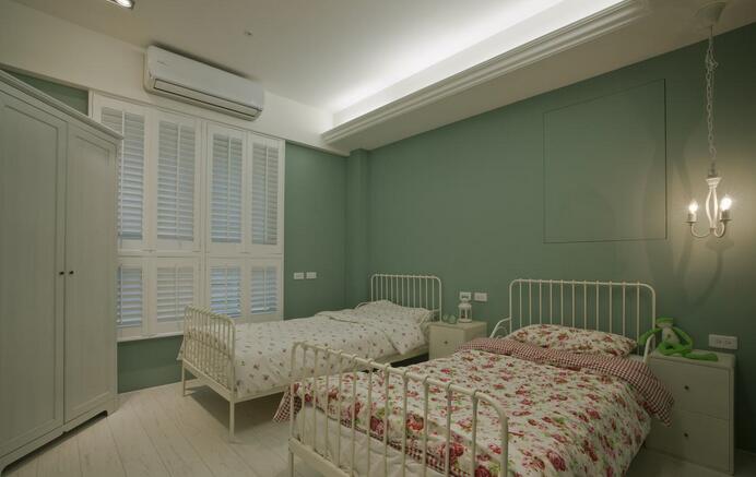 点击大图看下一张:休闲美式两居实景案例