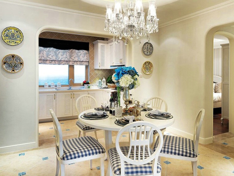 点击大图看下一张：蓝色系美式休闲二居室装修案例欣赏