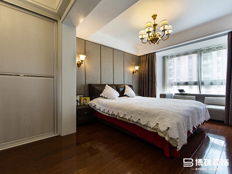 点击大图看下一张：浪漫温馨简欧风格两居装修案例