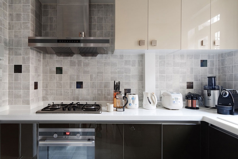 点击大图看下一张：美式浪漫舒适120平三居设计图