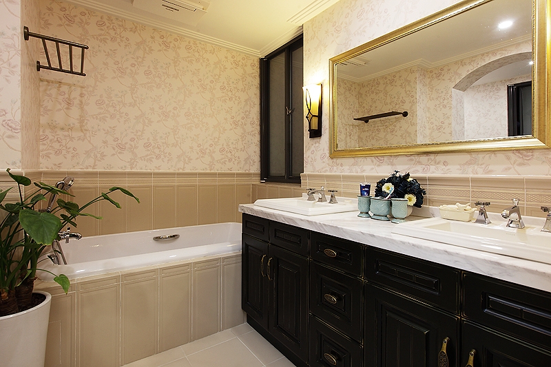 点击大图看下一张：混搭风名门世家三居室装修图赏