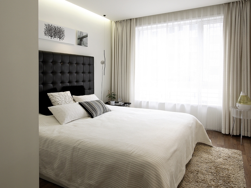 点击大图看下一张:纯白简约风三居室装潢案例