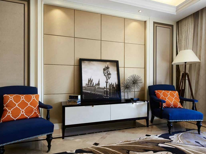 点击大图看下一张：欧式朴实优雅三居室设计图例