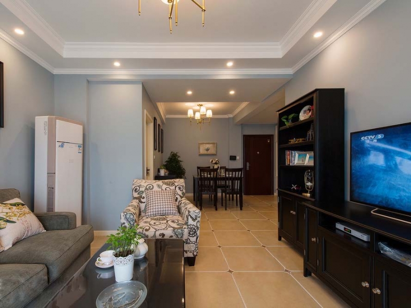 点击大图看下一张:舒适简美两居室装修设计