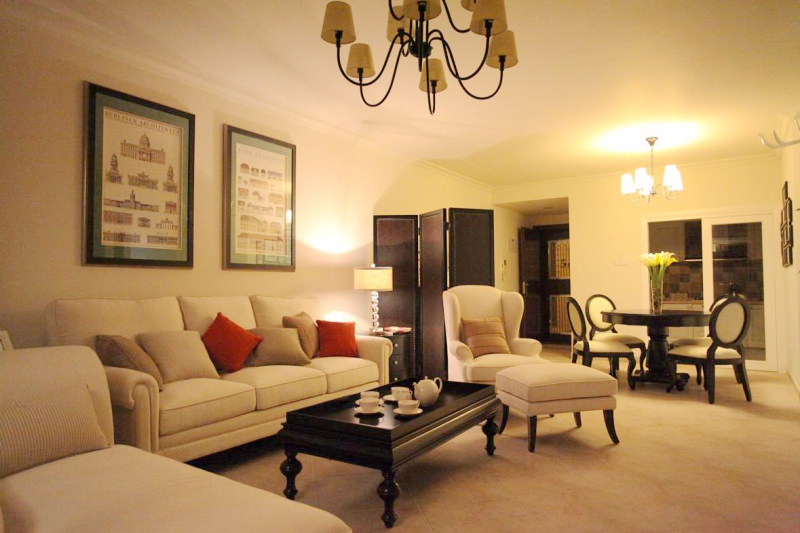 点击大图看下一张:浪漫奢华简欧复式装修效果图欣赏