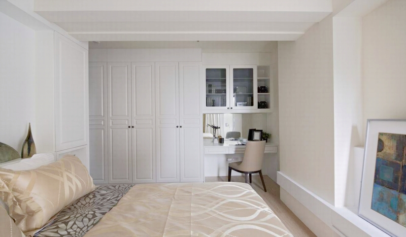 点击大图看下一张：浪漫奢华简欧复式装修效果图欣赏