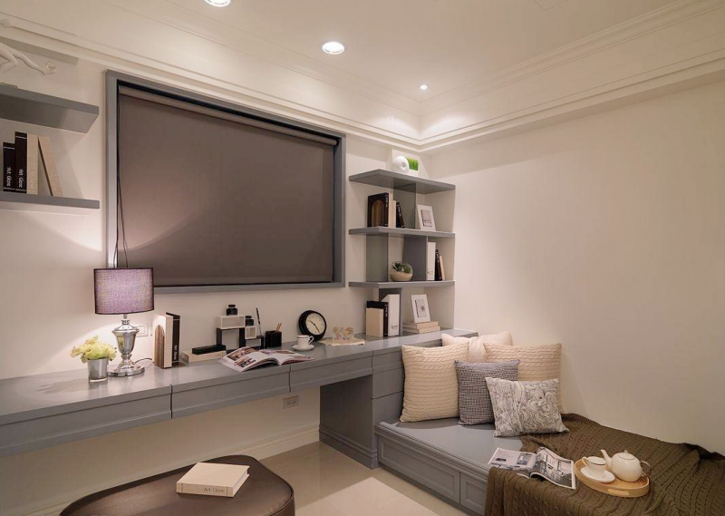 点击大图看下一张：浪漫奢华简欧复式装修效果图欣赏