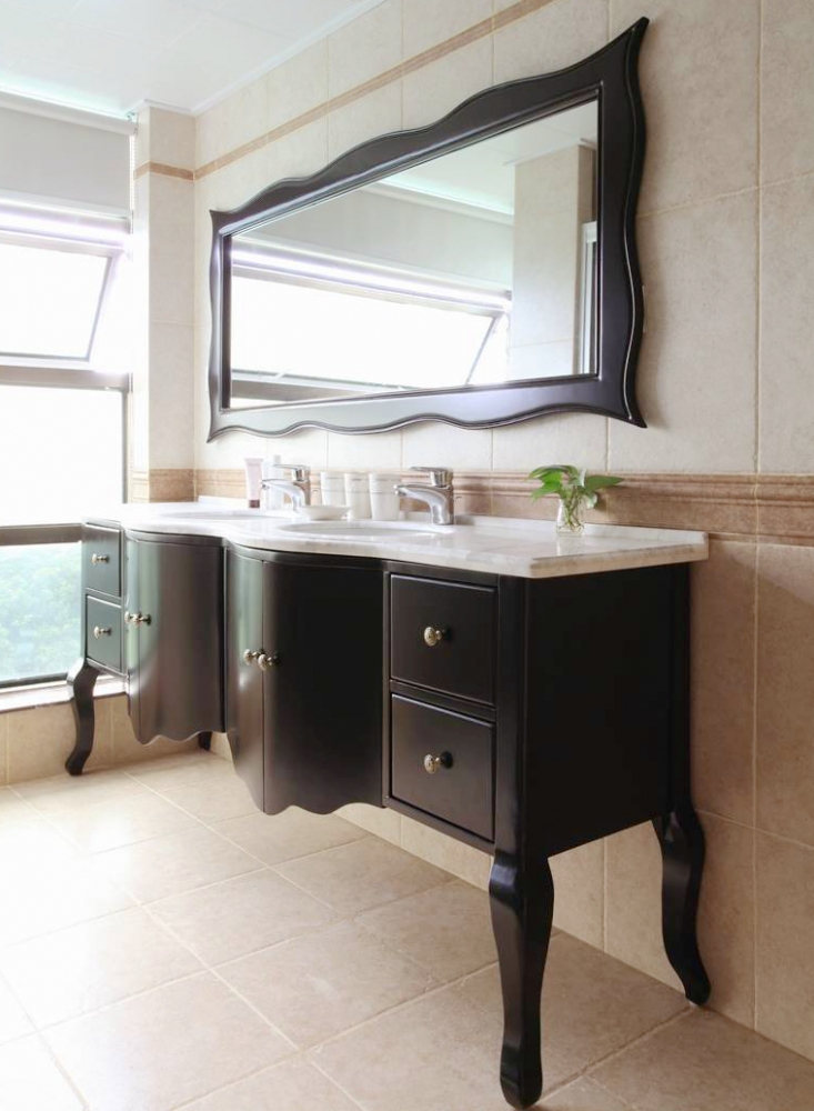 点击大图看下一张：浪漫奢华简欧复式装修效果图欣赏